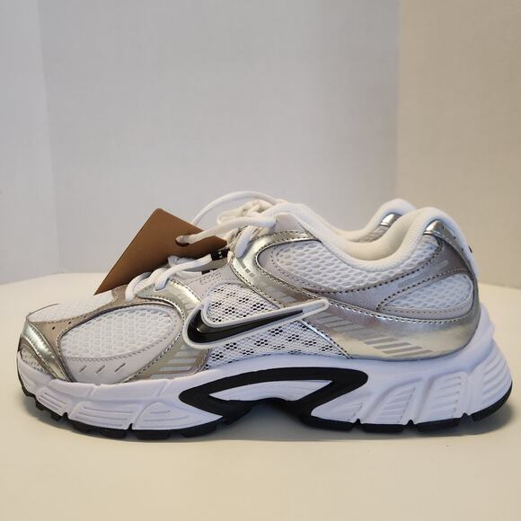 Nike Men\'s V5 RNR Shoes, White/Black-Vast Grey-College Grey, 8.5 main image 6